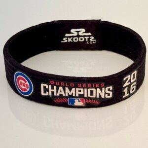 Chicago Cubs Skootz Black 2016 World Series Champions Bracelet Size Large